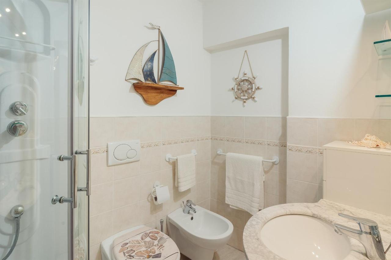 Sanremo Amazing Apartment With Private Parking Kültér fotó